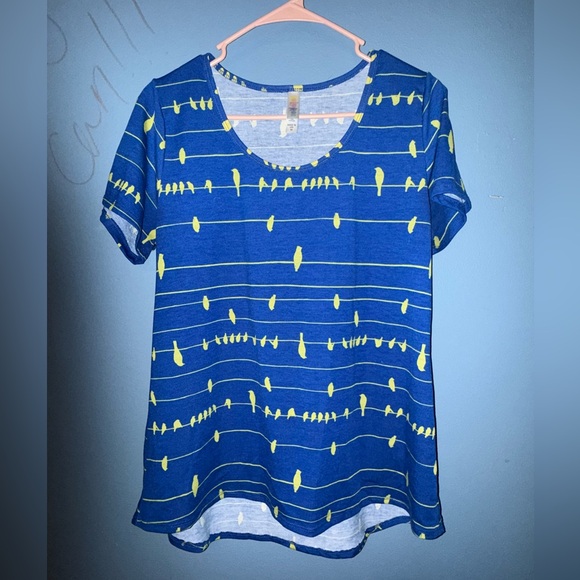 Lularoe Classic Tshirt Birds on a Wire - Picture 2 of 6